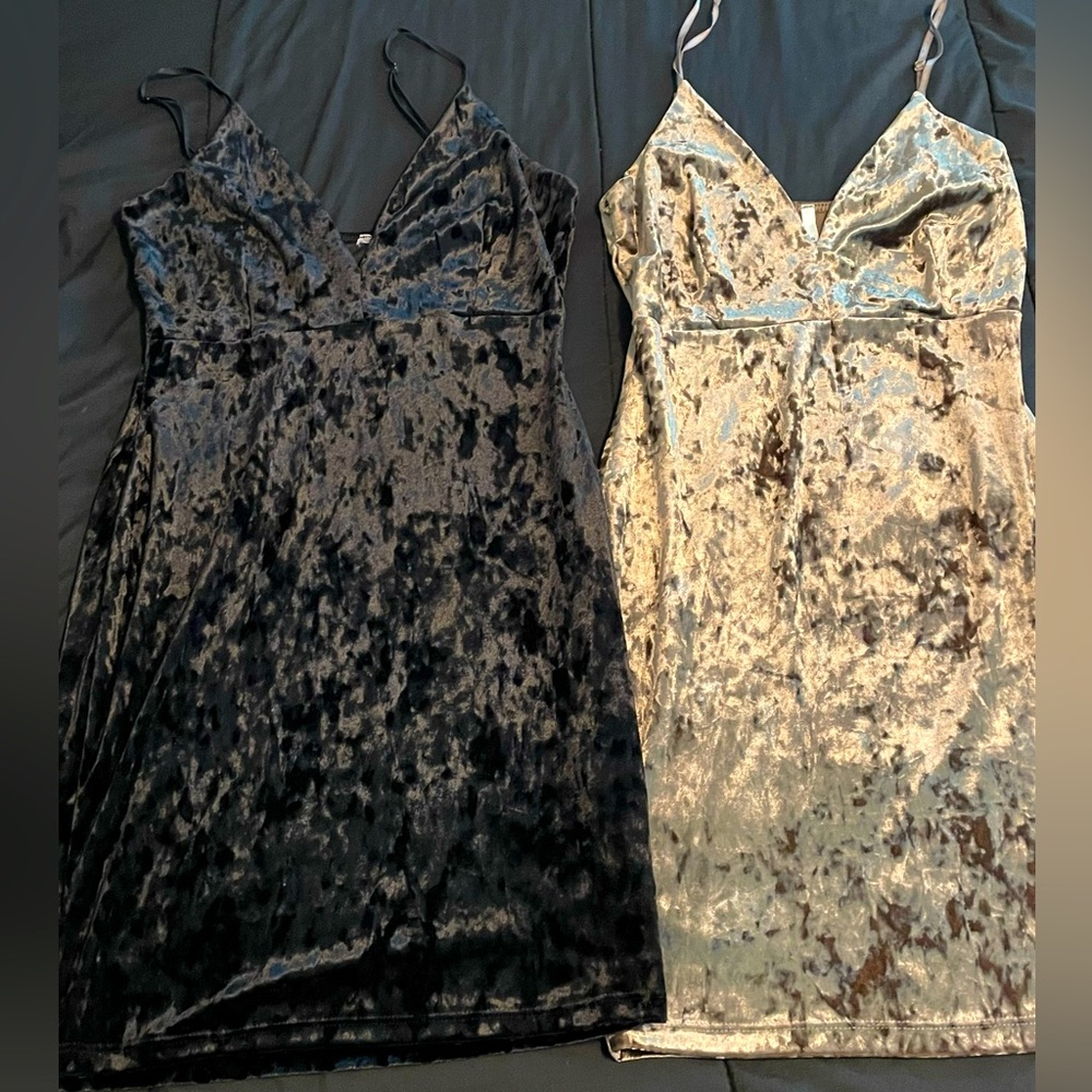 Cute mini dress gold/black both in good condition.